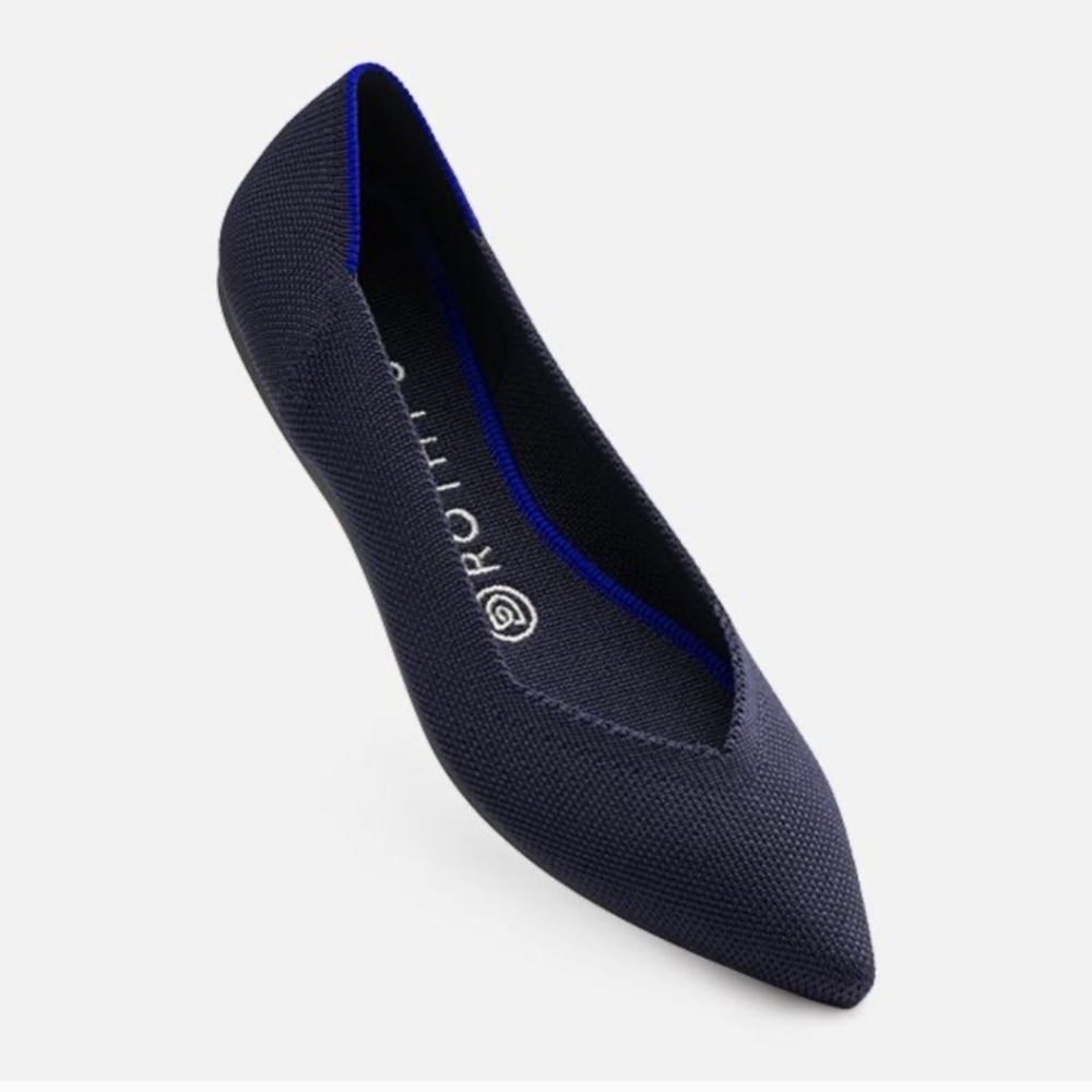 Navy Rothy's points size 9.5